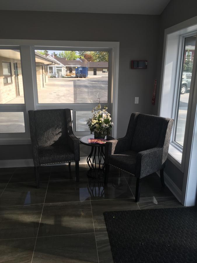 Wigles Motel Leamington Dış mekan fotoğraf