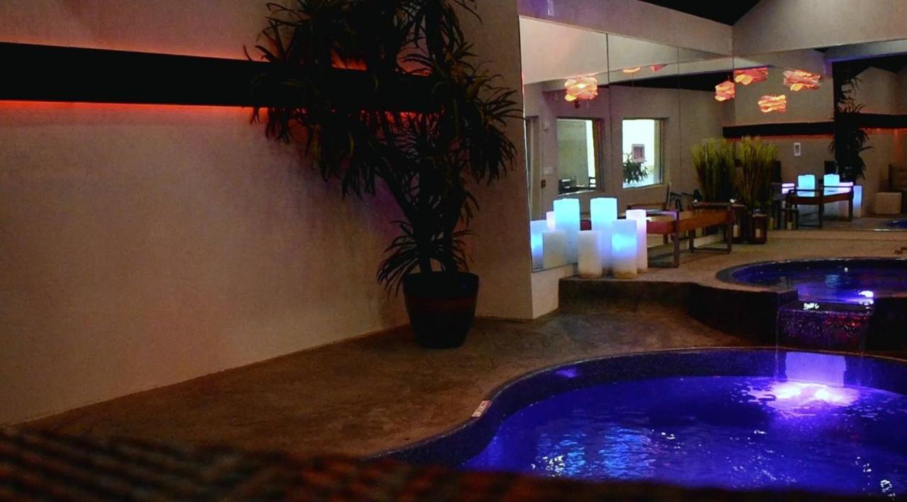 Wigles Motel Leamington Dış mekan fotoğraf